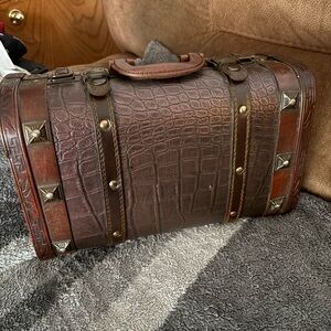 Crocodile Pattern Wooden Trunk